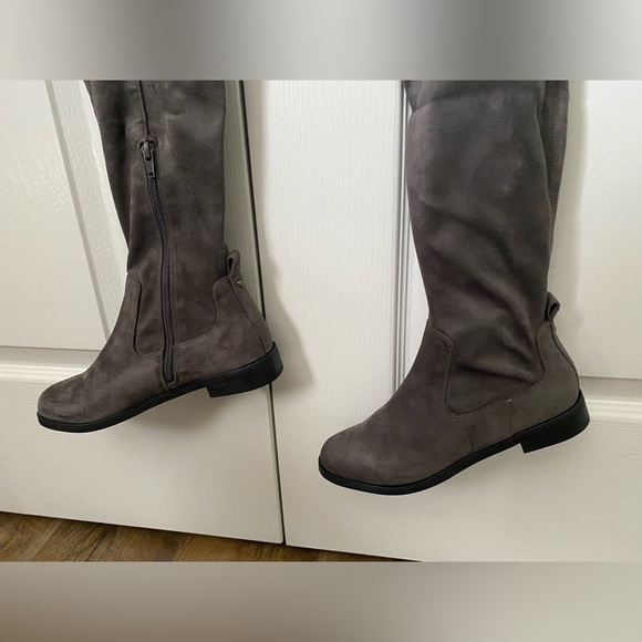 Kenneth Cole Reaction Wind-Free Over The Knee Boots Gray Women’s Size 6 - Picture 2 of 6